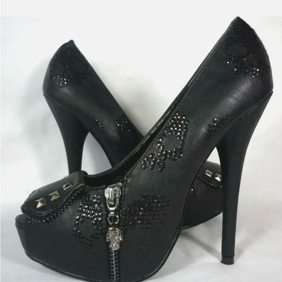 ISO Iron Fist Ruff Rider size 8. - Picture 2 of 2